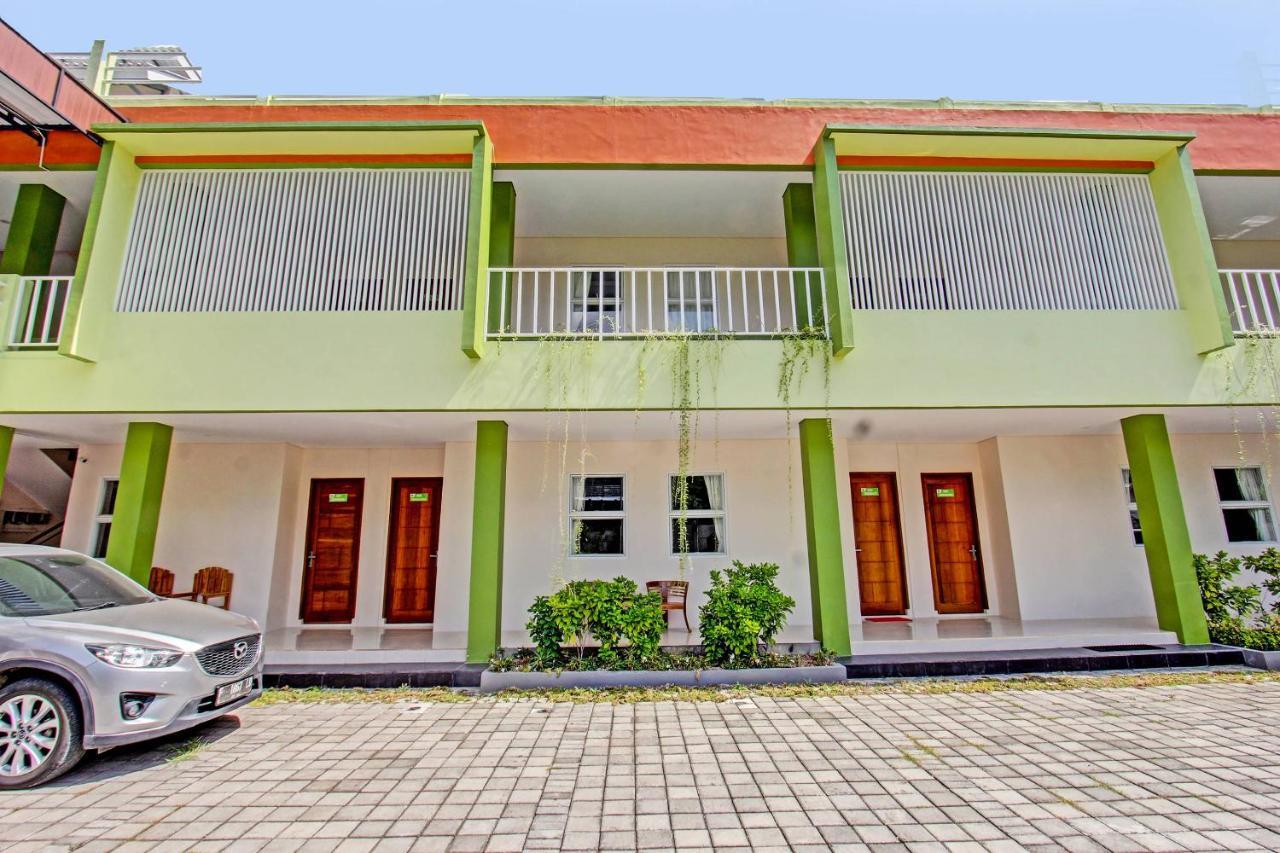 Capital O 91384 Rintaka Residence Senggigi Eksteriør billede
