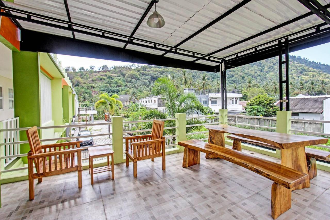 Capital O 91384 Rintaka Residence Senggigi Eksteriør billede